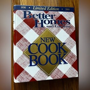 Limited edition Better Homes and Gardens Cookbook from 2000